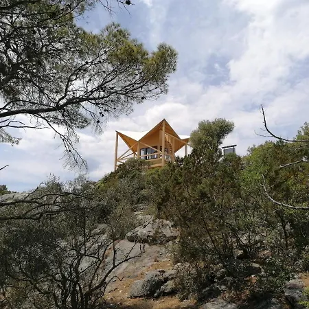 Apartman Lana *